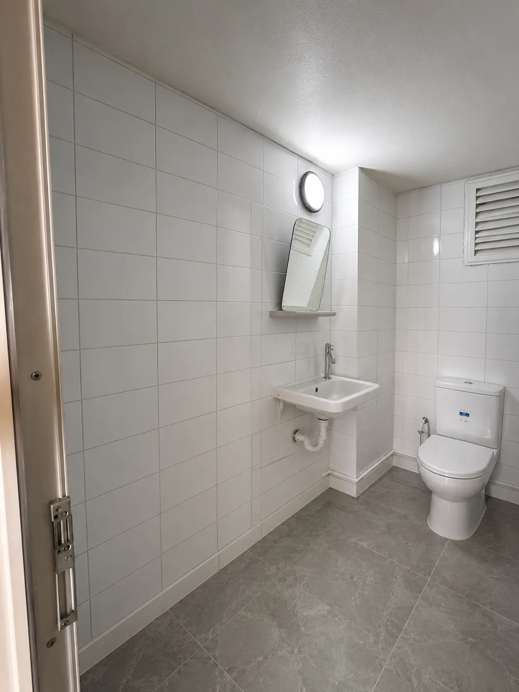 Antalya'da fayans ve tadilat sonrası yenilenmiş banyo
